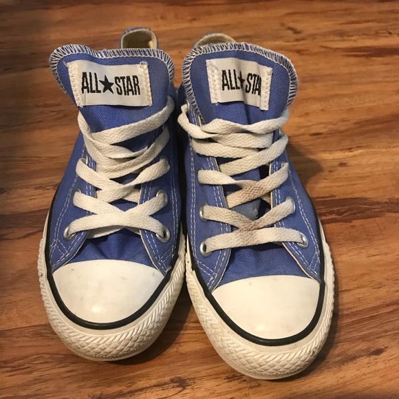 Periwinkle Converse - Picture 1 of 6